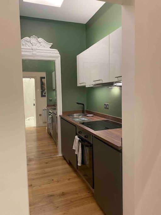 Interior Designed Flat Near Kew Botanical Gardens Διαμέρισμα Λονδίνο Εξωτερικό φωτογραφία